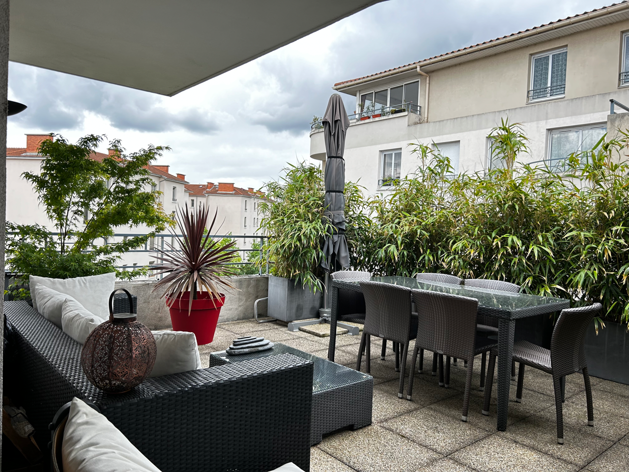 T3 AVEC 30M2 DE TERRASSE - LYON 3ème