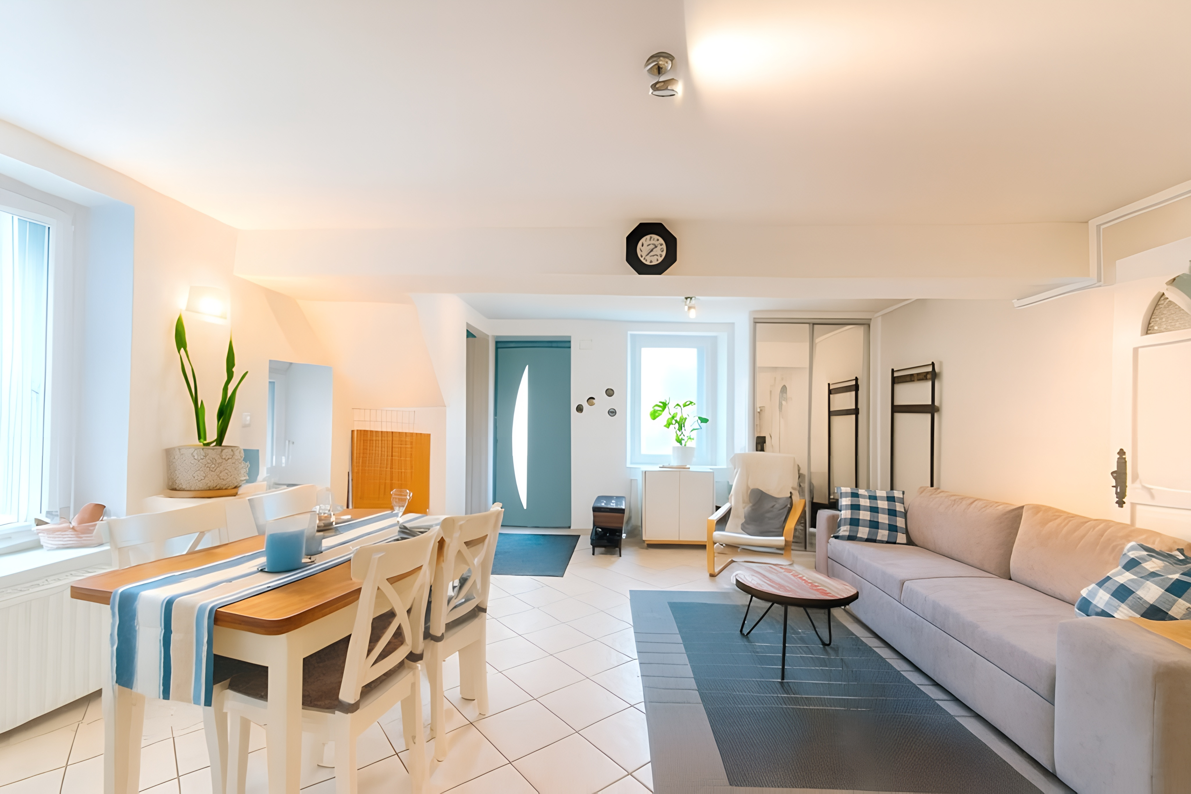 MAISON DE VILLAGE CONTEMPORAINE - ST SYMPHORIEN D'OZON